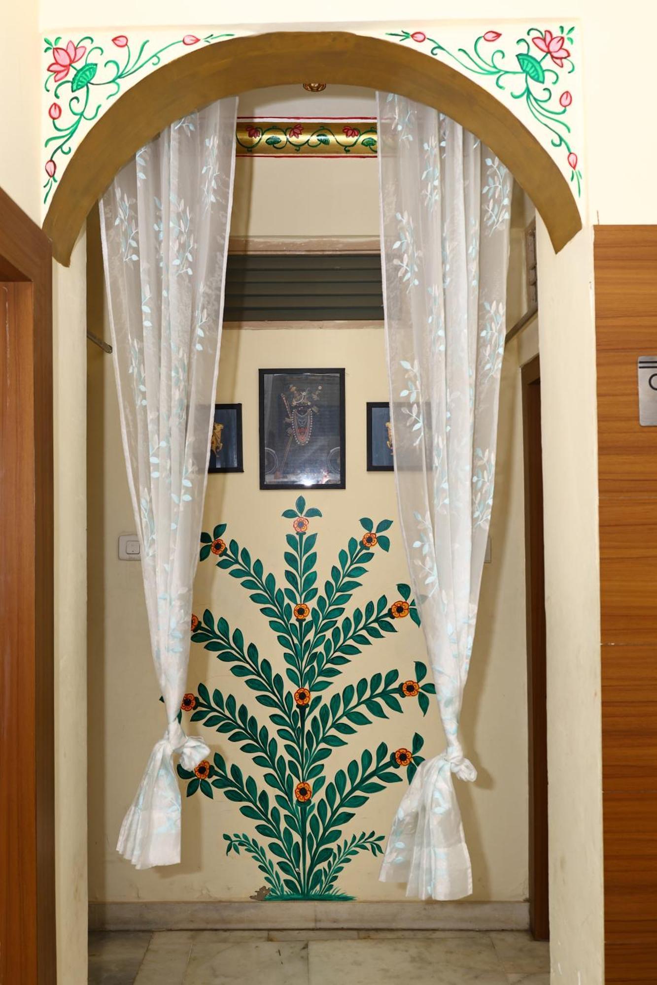 Hotel Suncity By Sharnam Nāthdwāra 外观 照片